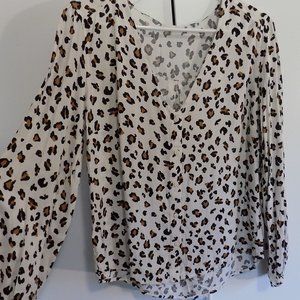Catalen V neck top, Vixbe, off-white, rayon, animal print, v-neck